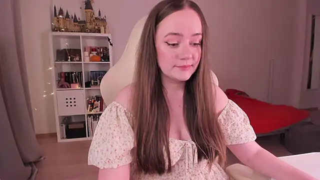 Snapshot of WalkingGirl chatting on October 1, 2025, 8:59 pm WalkingGirl online show from October 1, 2025, 8:59 pm