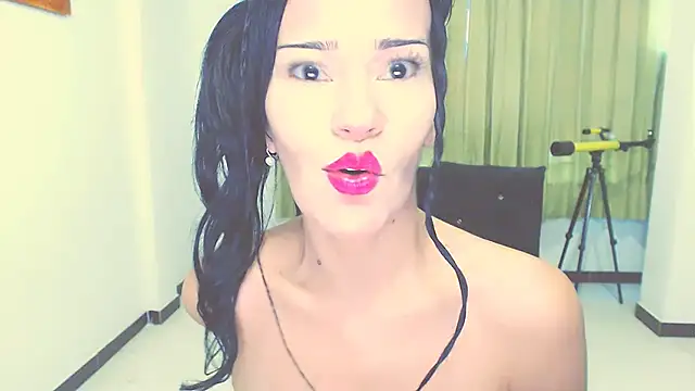 Stephanie520 online show from September 24, 2025, 11:24 am