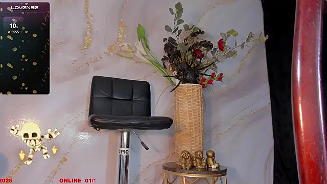 Snapshot of Karla-Ebony chatting on November 1, 2025, 9:17 pm Karla-Ebony online show from November 1, 2025, 9:17 pm