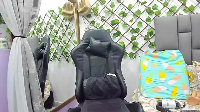 MurphyAngelina online show from February 5, 2025, 2:08 am