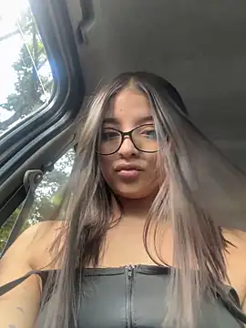 Snapshot of Arilw chatting on February 28, 2025, 2:42 pm Arilw online show from February 28, 2025, 2:42 pm