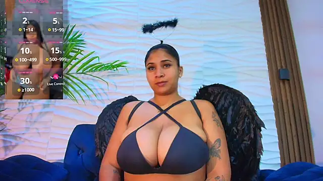 La indiia online show from October 9, 2025, 9:24 pm