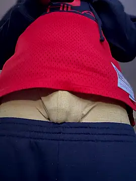 Snapshot of MobyDxck chatting on December 5, 2024, 6:11 pm MobyDxck online show from December 5, 2024, 6:11 pm