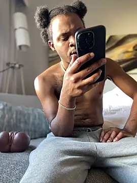 Snapshot of MobyDxck chatting on December 21, 2024, 8:10 pm MobyDxck online show from December 21, 2024, 8:10 pm