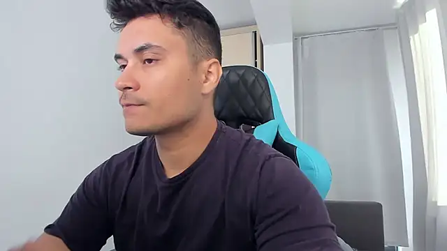 MatMalonne online show from September 16, 2025, 4:46 am