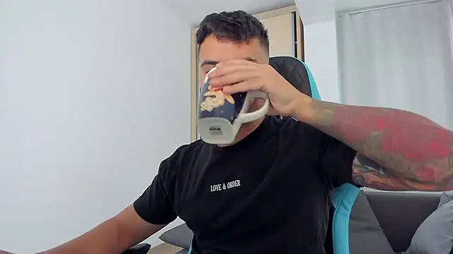 MatMalonne online show from September 18, 2025, 5:53 am