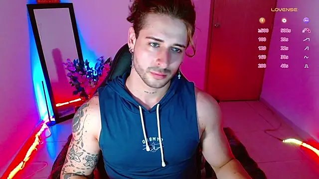 Snapshot of Ares_blue chatting on January 3, 2025, 11:14 am Ares blue online show from January 3, 2025, 11:14 am