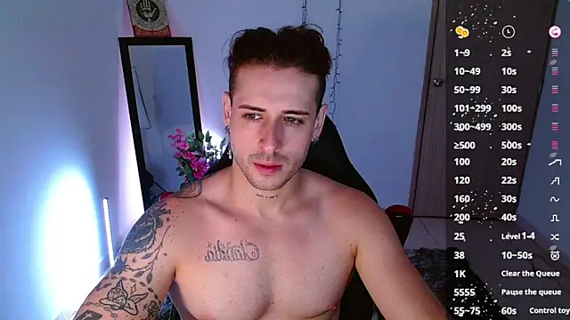 Snapshot of Ares_blue chatting on January 20, 2025, 10:40 am Ares blue online show from January 20, 2025, 10:40 am