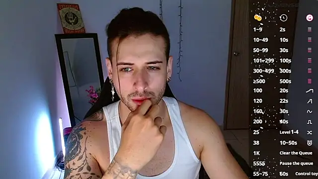 Snapshot of Ares_blue chatting on January 24, 2025, 11:37 am Ares blue online show from January 24, 2025, 11:37 am