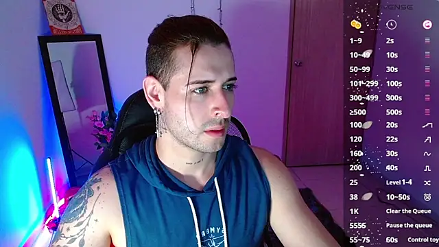 Snapshot of Ares_blue chatting on January 27, 2025, 10:49 am Ares blue online show from January 27, 2025, 10:49 am