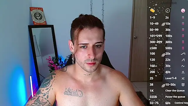 Snapshot of Ares_blue chatting on January 27, 2025, 1:52 pm Ares blue online show from January 27, 2025, 1:52 pm