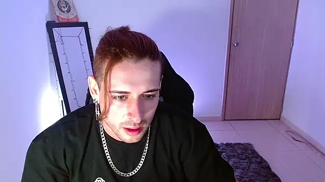 Snapshot of Ares_blue chatting on February 25, 2025, 12:13 pm Ares blue online show from February 25, 2025, 12:13 pm