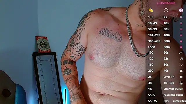 Snapshot of Ares_blue chatting on March 8, 2025, 2:51 pm Ares blue online show from March 8, 2025, 2:51 pm