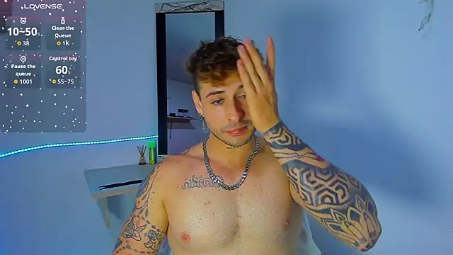 Snapshot of Ares_blue chatting on September 25, 2025, 1:37 pm Ares blue online show from September 25, 2025, 1:37 pm