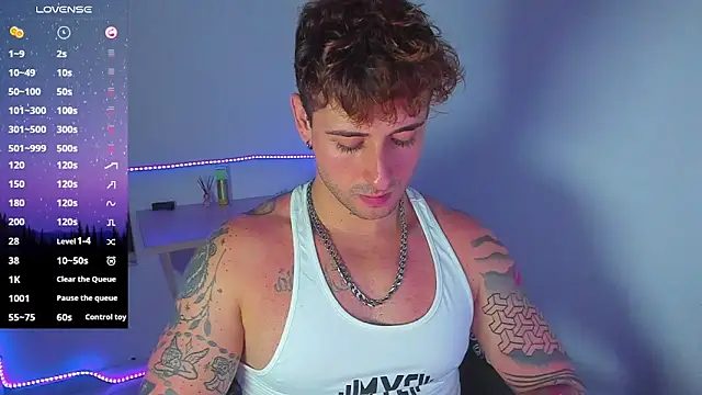 Snapshot of Ares_blue chatting on October 29, 2025, 7:26 pm Ares blue online show from October 29, 2025, 7:26 pm