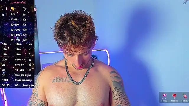 Snapshot of Ares_blue chatting on November 7, 2025, 1:22 pm Ares blue online show from November 7, 2025, 1:22 pm