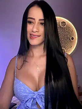 SarahhSmitth1 online show from December 15, 2025, 9:08 pm