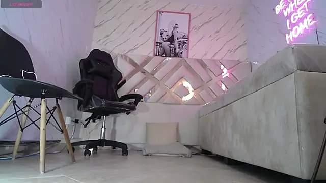 Tomoe b online show from January 9, 2025, 3:15 am