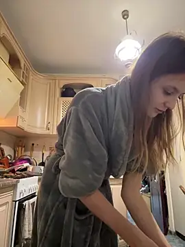 Snapshot of sweety_secret_ chatting on December 18, 2024, 4:17 pm sweety secret  online show from December 18, 2024, 4:17 pm