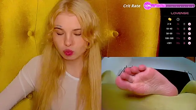 MisssLola online show from September 10, 2025, 3:01 pm