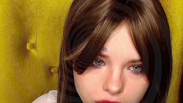 MisssLola online show from October 12, 2025, 2:05 pm