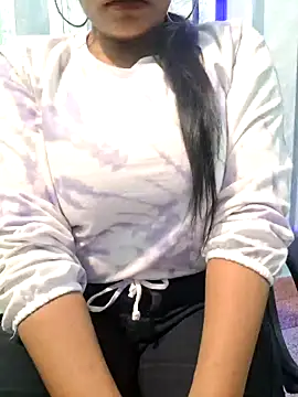 Snapshot of N-Natasha chatting on January 4, 2025, 4:00 pm N-Natasha online show from January 4, 2025, 4:00 pm