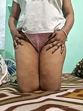 Snapshot of N-Natasha chatting on January 12, 2025, 2:24 am N-Natasha online show from January 12, 2025, 2:24 am