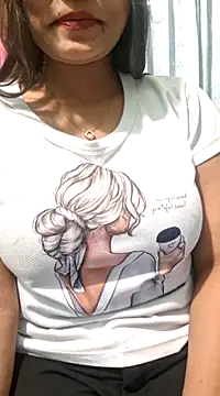 Snapshot of N-Natasha chatting on January 25, 2025, 4:02 am N-Natasha online show from January 25, 2025, 4:02 am