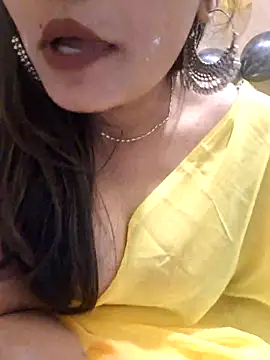 Snapshot of N-Natasha chatting on February 26, 2025, 8:33 pm N-Natasha online show from February 26, 2025, 8:33 pm