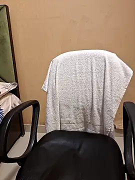 Snapshot of N-Natasha chatting on March 9, 2025, 2:10 pm N-Natasha online show from March 9, 2025, 2:10 pm