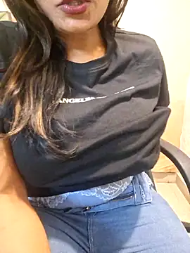 Snapshot of N-Natasha chatting on March 17, 2025, 12:19 am N-Natasha online show from March 17, 2025, 12:19 am