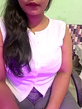 Snapshot of N-Natasha chatting on September 18, 2025, 12:34 am N-Natasha online show from September 18, 2025, 12:34 am