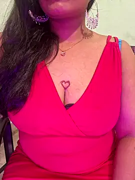 Snapshot of N-Natasha chatting on September 18, 2025, 6:43 pm N-Natasha online show from September 18, 2025, 6:43 pm