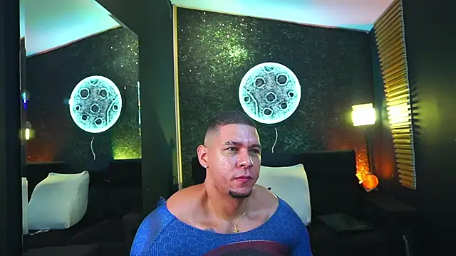 Snapshot of MassimoWalton2 chatting on March 15, 2025, 1:18 pm MassimoWalton2 online show from March 15, 2025, 1:18 pm