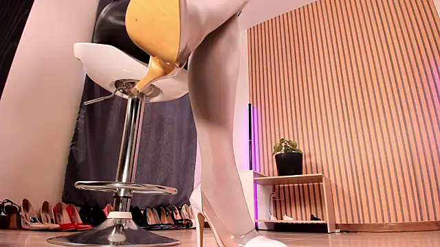 Snapshot of Sali_g chatting on March 8, 2025, 4:28 pm Sali g online show from March 8, 2025, 4:28 pm