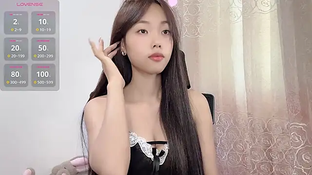 Snapshot of Lvy--v chatting on September 12, 2025, 1:38 am Lvy--v online show from September 12, 2025, 1:38 am