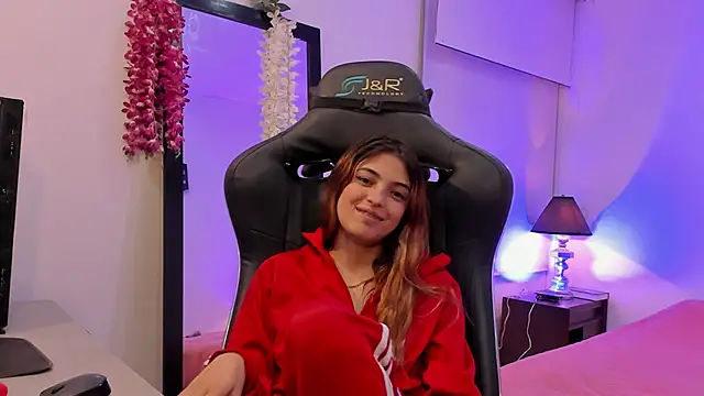 sofiarouge online show from February 1, 2025, 2:05 am