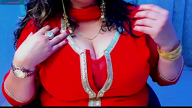 Gulabi Queen online show from December 5, 2025, 4:47 pm