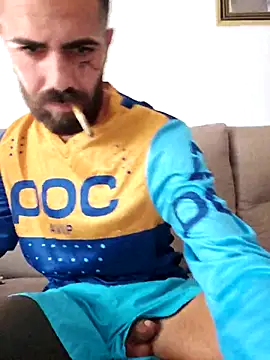 Snapshot of charlye_inkkkk chatting on October 28, 2025, 1:14 pm charlye inkkkk online show from October 28, 2025, 1:14 pm