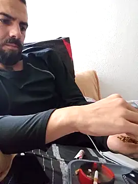 Snapshot of charlye_inkkkk chatting on November 11, 2025, 8:14 am charlye inkkkk online show from November 11, 2025, 8:14 am