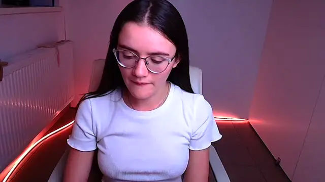 Snapshot of Josephine_jo chatting on December 14, 2024, 4:12 am Josephine jo online show from December 14, 2024, 4:12 am