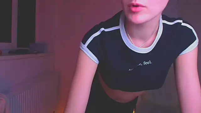 Snapshot of Josephine_jo chatting on January 12, 2025, 2:24 am Josephine jo online show from January 12, 2025, 2:24 am
