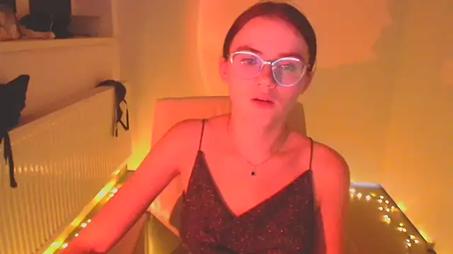 Snapshot of Josephine_jo chatting on February 1, 2025, 4:56 am Josephine jo online show from February 1, 2025, 4:56 am