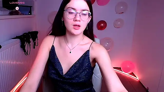 Snapshot of Josephine_jo chatting on February 13, 2025, 10:33 pm Josephine jo online show from February 13, 2025, 10:33 pm