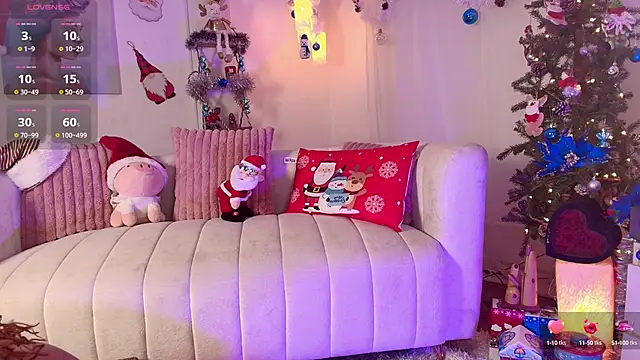 HANNAH LOVEE online show from December 13, 2024, 3:49 am