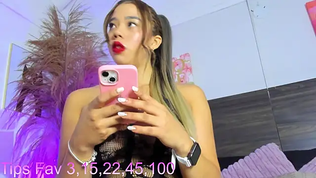 Snapshot of Martina_Miiller chatting on October 26, 2025, 1:28 pm Martina Miiller online show from October 26, 2025, 1:28 pm