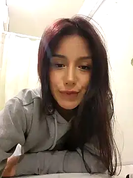 Snapshot of Lau1127 chatting on September 10, 2025, 2:33 am Lau1127 online show from September 10, 2025, 2:33 am