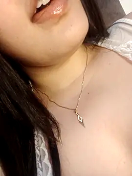 im here- online show from October 22, 2025, 12:33 am