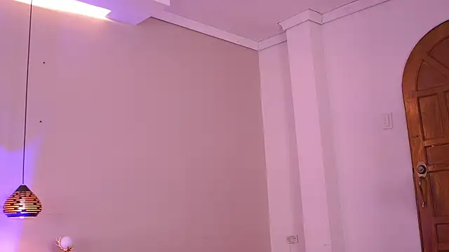  SofiaCortez  online show from September 30, 2025, 12:21 pm