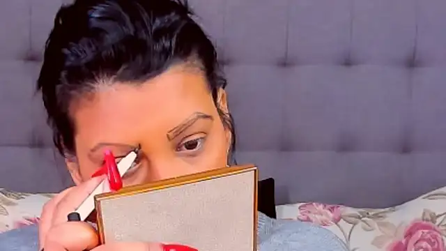 AmyCubes online show from February 14, 2025, 4:47 am